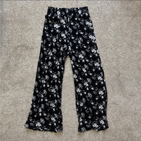 Lulus black white floral vacation pants size small - Picture 2 of 5